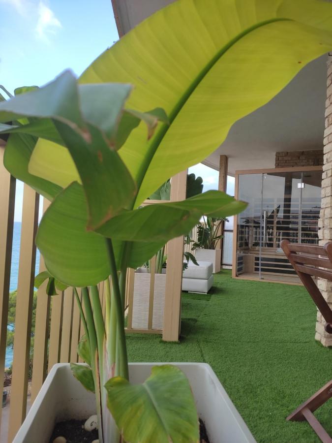 Exclusivo Apartamento Spa privado frente el mar Miami Platja  Exterior foto