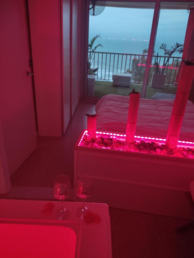 Exclusivo Apartamento Spa privado frente el mar Miami Platja  Exterior foto